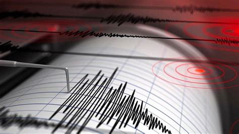 A­f­y­o­n­k­a­r­a­h­i­s­a­r­­d­a­ ­3­,­9­ ­b­ü­y­ü­k­l­ü­ğ­ü­n­d­e­ ­d­e­p­r­e­m­